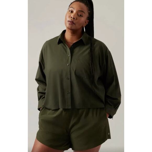 Athleta Cropped Tech Stretch Top Aspen Olive Plus Sz. 3X‎ NWT $119 Button Down - Picture 3 of 3